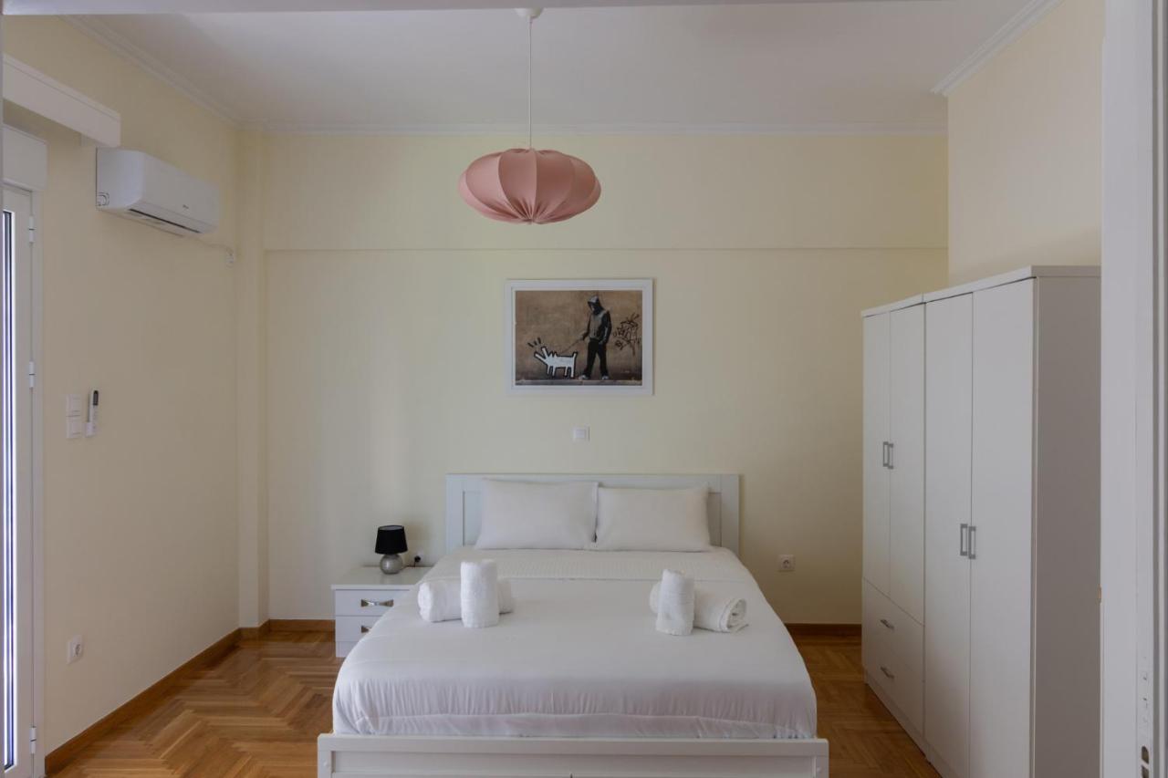 Bright And Spacious 2-Bedrooms Apartment In Atene Esterno foto