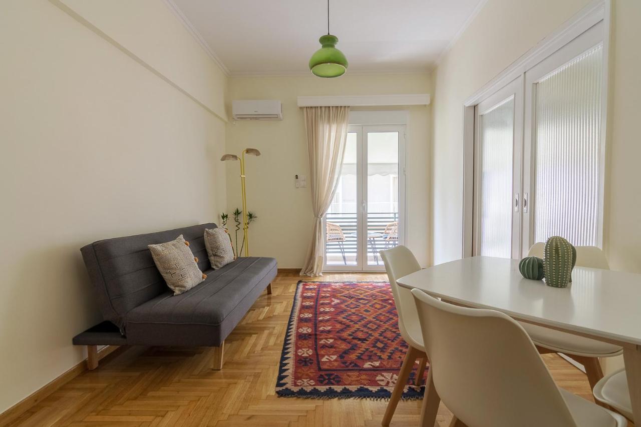Bright And Spacious 2-Bedrooms Apartment In Atene Esterno foto