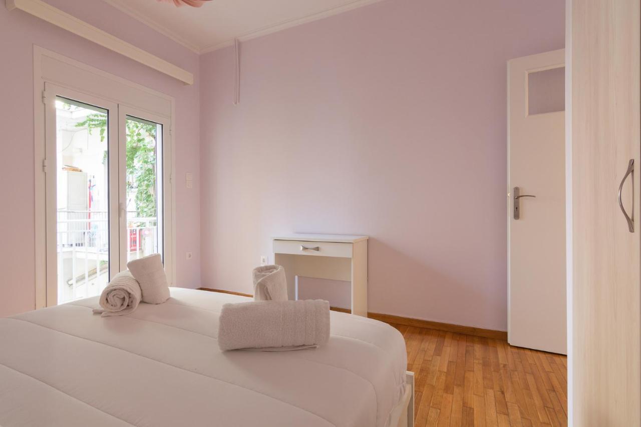 Bright And Spacious 2-Bedrooms Apartment In Atene Esterno foto